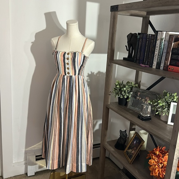 Lilah Dress - Picture 5 of 12